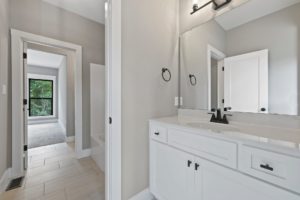 Lux-Move-In-Ready-Dream-Homes-St.-Louis-A-Modern-Farmhouse-18