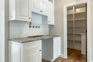 Lux-Move-In-Ready-Dream-Homes-St.-Louis-St.-Charles-The-Ridge-Farmhouse-2