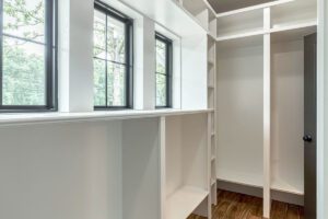 Lux-Move-In-Ready-Dream-Homes-St.-Louis-St.-Charles-The-Ridge-Farmhouse-26