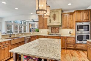 Lux-Dream-Homes---The-Lodge-At-Kohler-11